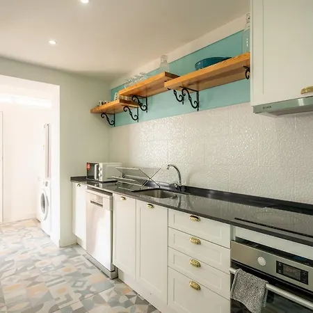 New - Ocean Breeze Апартаменты